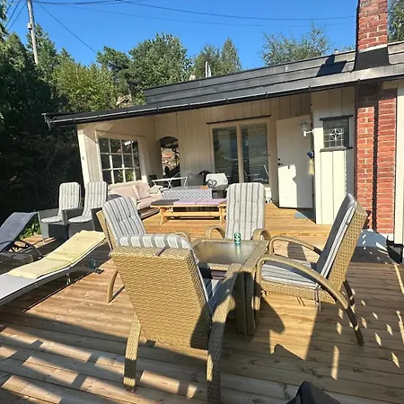 3 Bedroom Summerhouse With Scenic View -only 1h From Oslo Dom wakacyjny Berger (Buskerud)